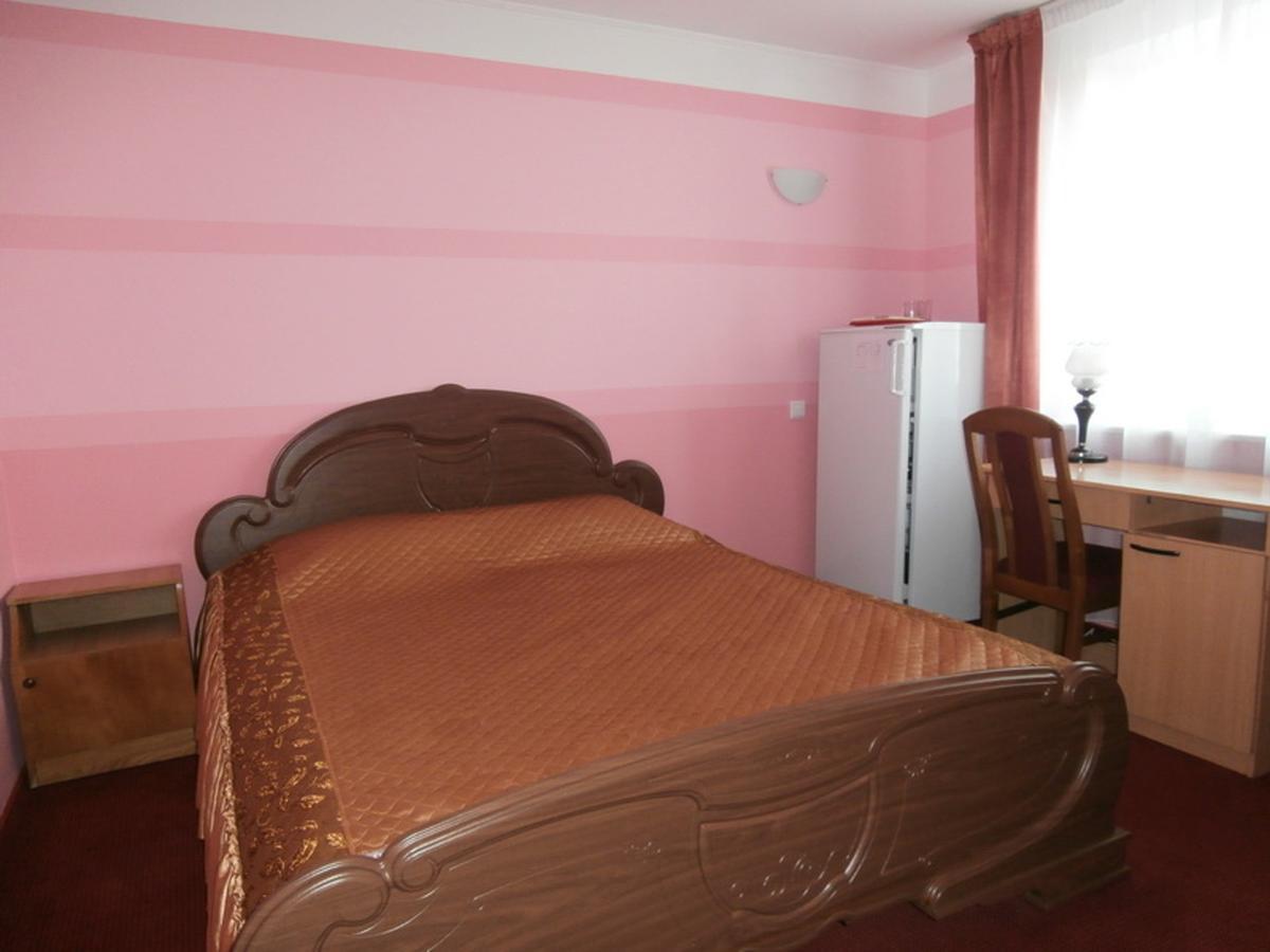 Hotel Muhavets Pruzhany Exterior foto