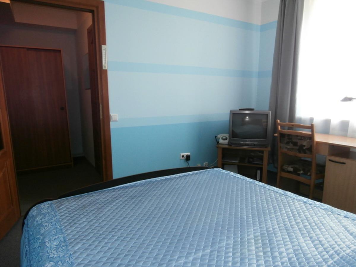 Hotel Muhavets Pruzhany Exterior foto